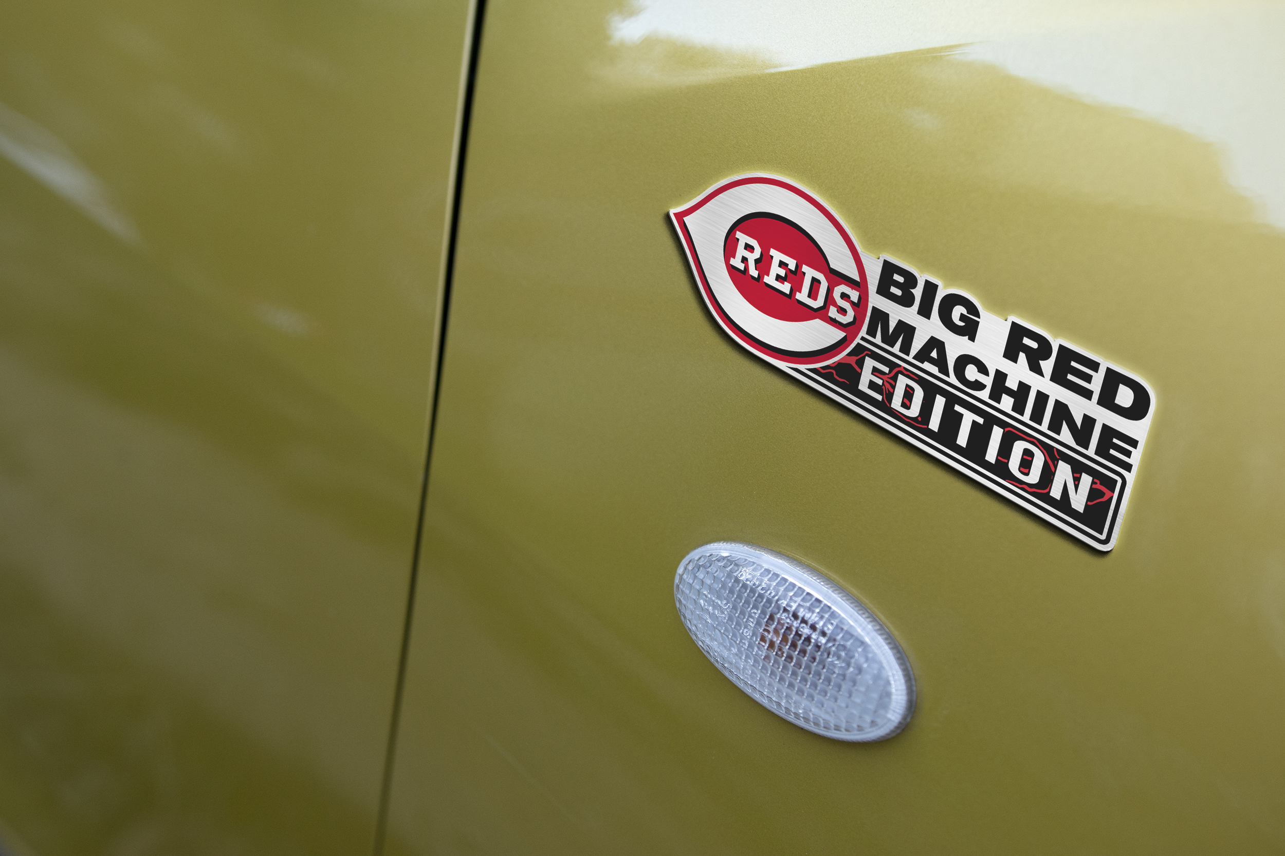 Cincinnati Reds Car Name Emblem Badge mockup 4