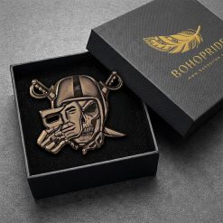 Raiders Button Pin – Skull & Swords