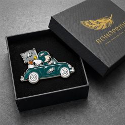 Philadelphia Eagles Snoopy Ride Button Pin