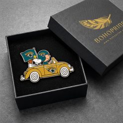 Jacksonville Jaguars Snoopy Ride Button Pin